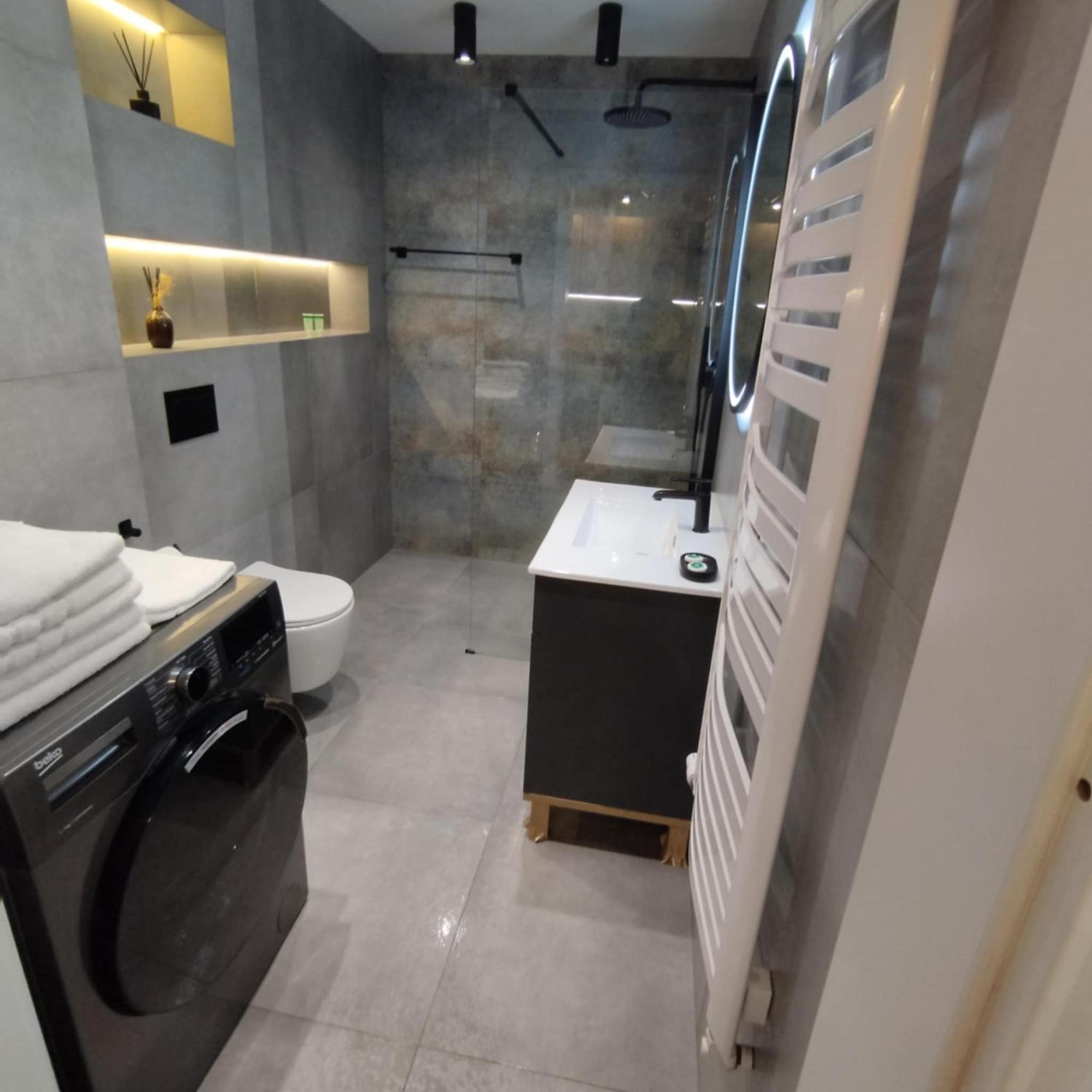 Mieszkanie W Nowoczesnym Halo Apartament W Centrum Vratislav Exteriér fotografie